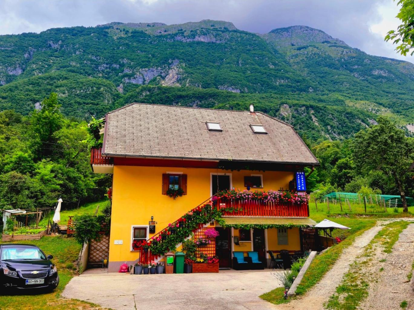 Apartment Anaya Paradise For Families Bovec Exteriör bild