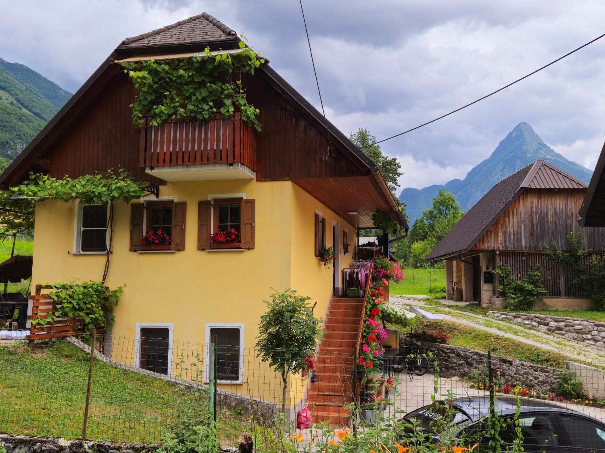 Apartment Anaya Paradise For Families Bovec Exteriör bild