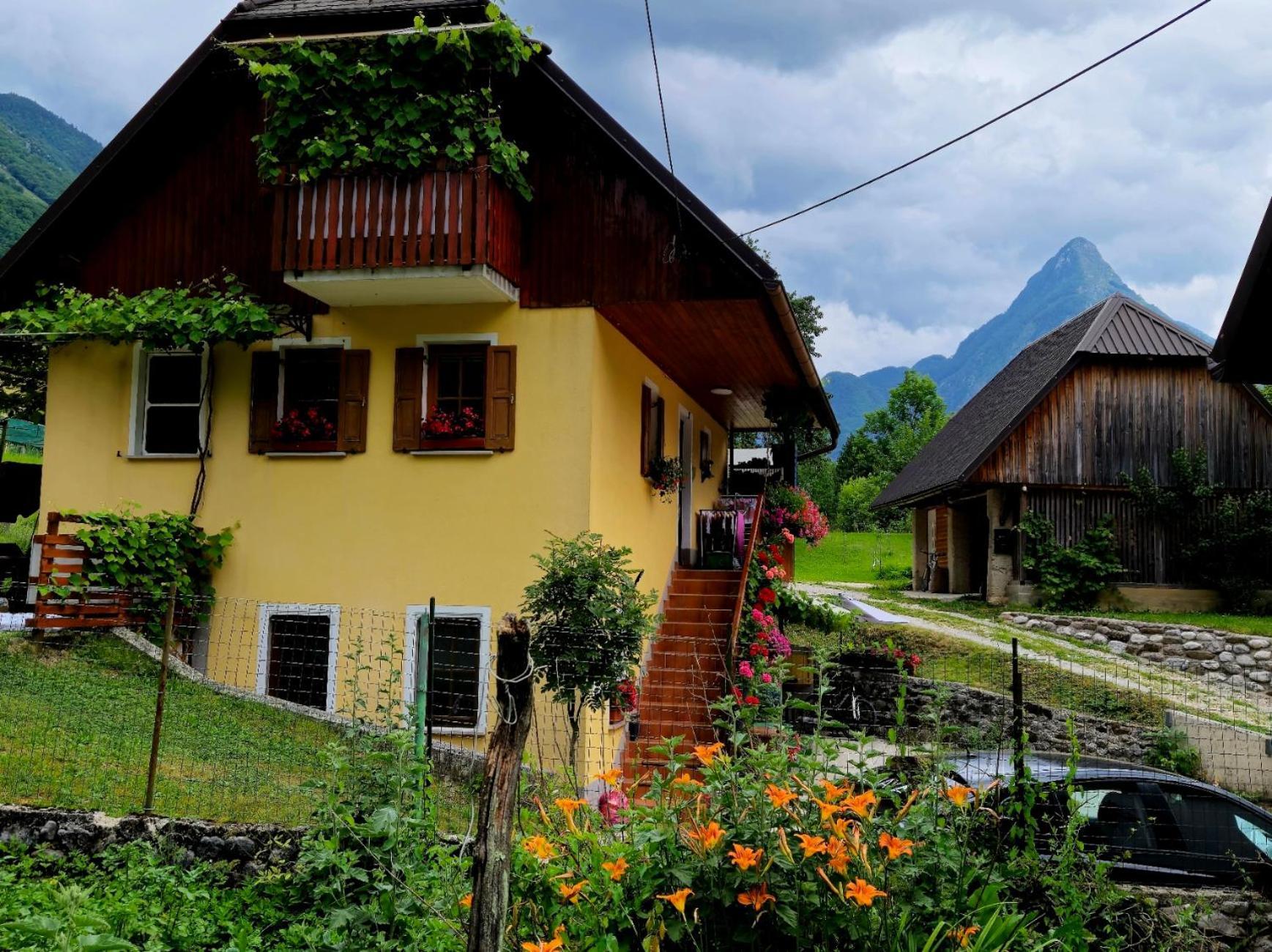 Apartment Anaya Paradise For Families Bovec Exteriör bild